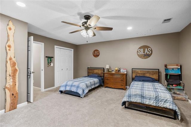 232 Lakewood Drive, Carrollton, GA 30117
