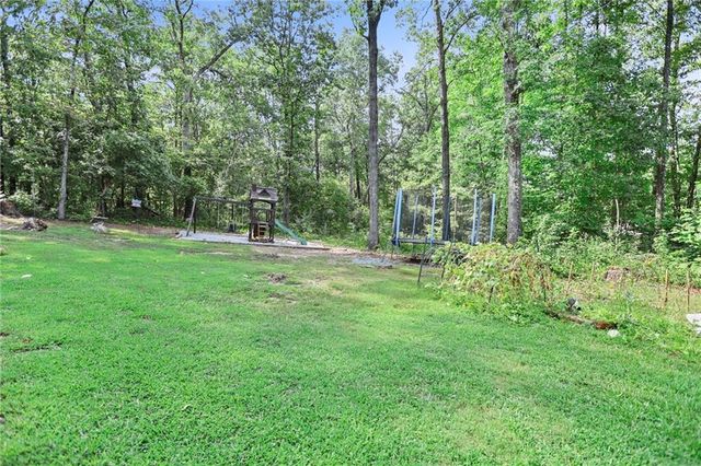 232 Lakewood Drive, Carrollton, GA 30117