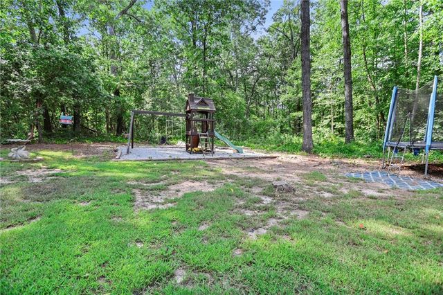 232 Lakewood Drive, Carrollton, GA 30117