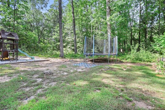 232 Lakewood Drive, Carrollton, GA 30117