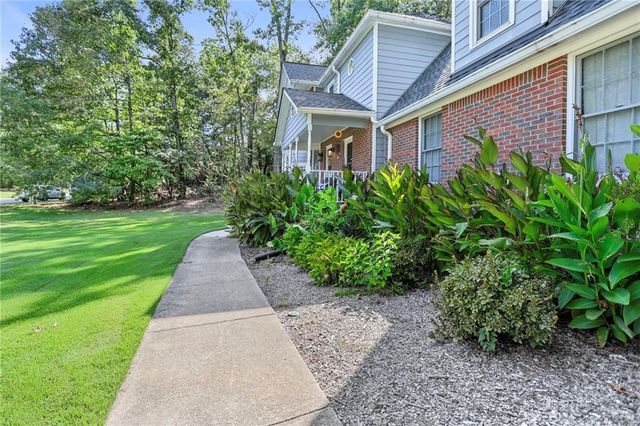 232 Lakewood Drive, Carrollton, GA 30117