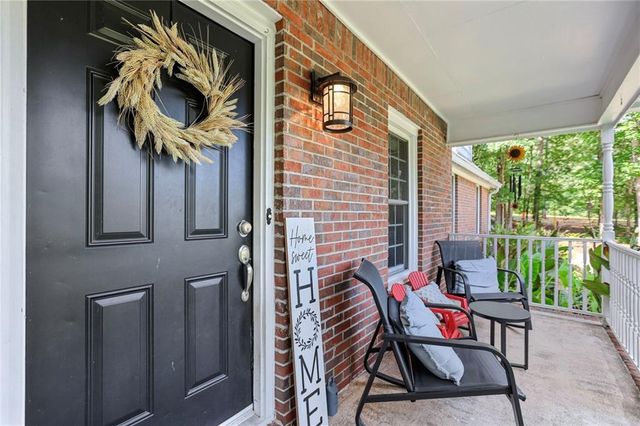 232 Lakewood Drive, Carrollton, GA 30117