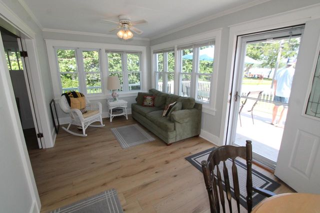 300 Knobes AVENUE, Twin Lakes, WI 53181