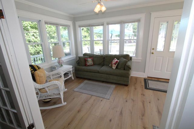 300 Knobes AVENUE, Twin Lakes, WI 53181