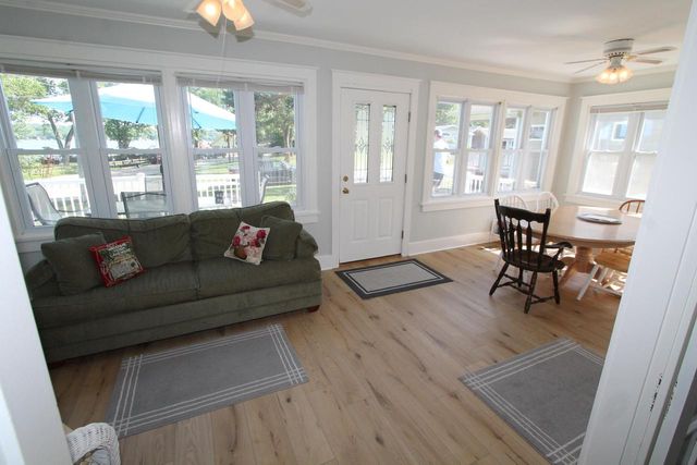 300 Knobes AVENUE, Twin Lakes, WI 53181