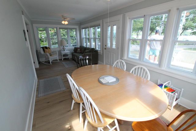 300 Knobes AVENUE, Twin Lakes, WI 53181