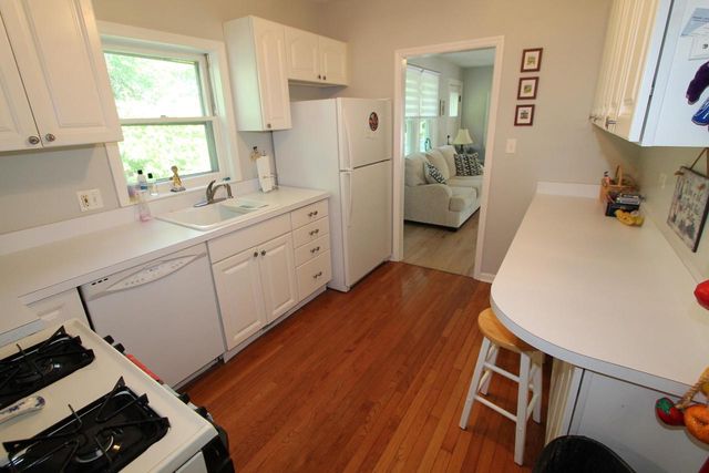 300 Knobes AVENUE, Twin Lakes, WI 53181