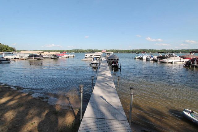 300 Knobes AVENUE, Twin Lakes, WI 53181