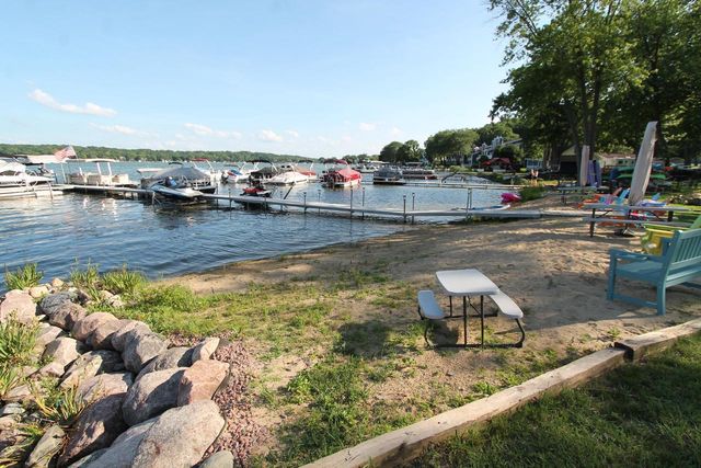 300 Knobes AVENUE, Twin Lakes, WI 53181