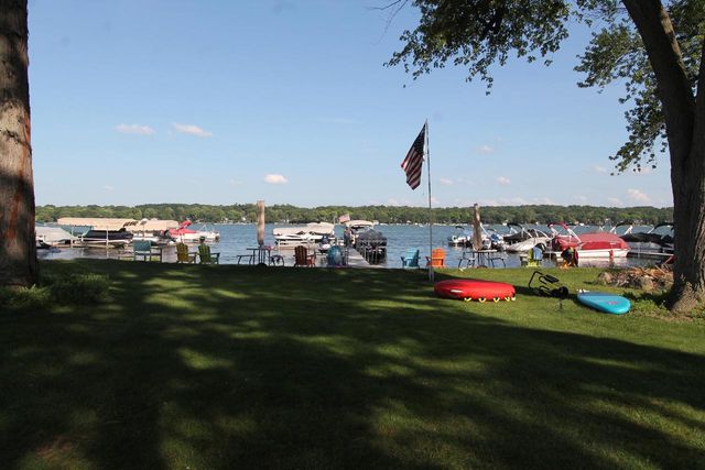 300 Knobes AVENUE, Twin Lakes, WI 53181
