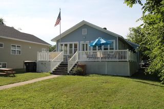 300 Knobes AVENUE, Twin Lakes, WI 53181