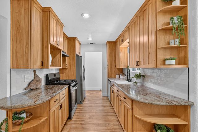 6301 Grant Ave, Carmichael, CA 95608