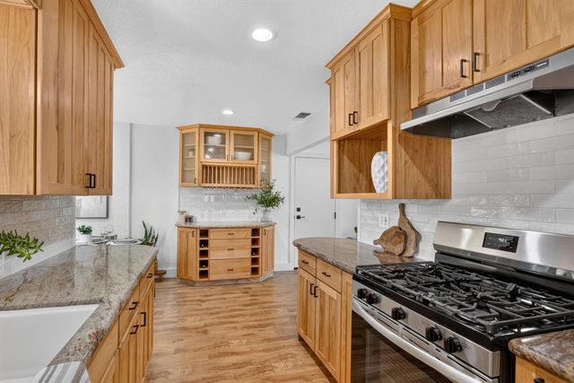 6301 Grant Ave, Carmichael, CA 95608