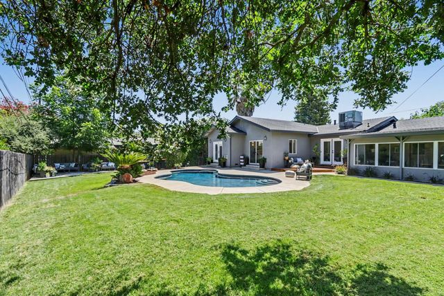 6301 Grant Ave, Carmichael, CA 95608