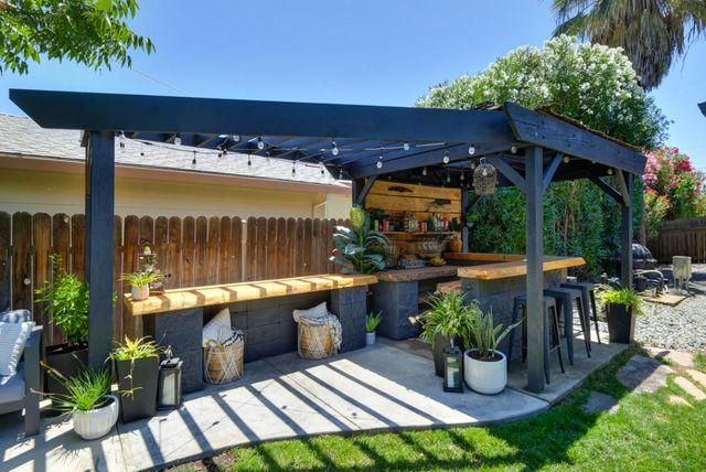 6301 Grant Ave, Carmichael, CA 95608