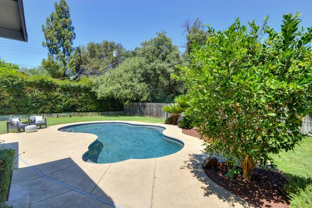 6301 Grant Ave, Carmichael, CA 95608