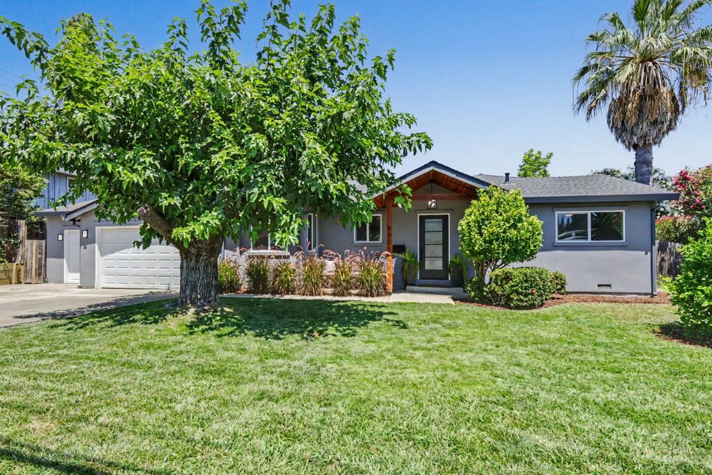 6301 Grant Ave, Carmichael, CA 95608