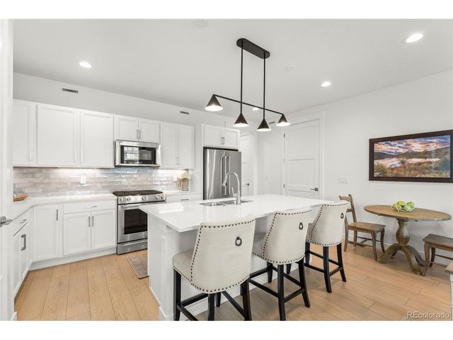 176 Ash Cir, Erie, CO 80516
