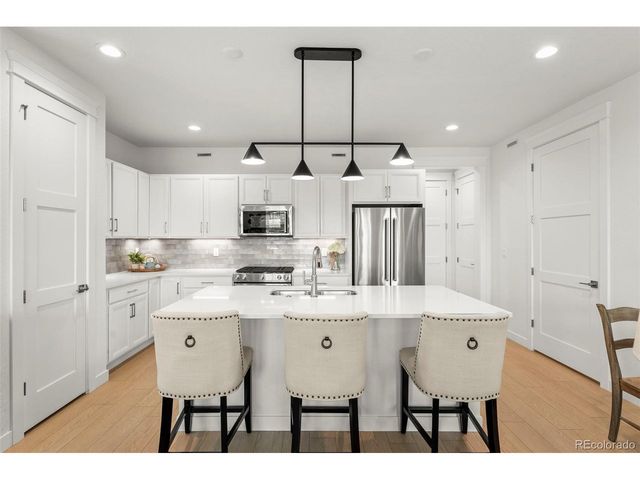 176 Ash Cir, Erie, CO 80516