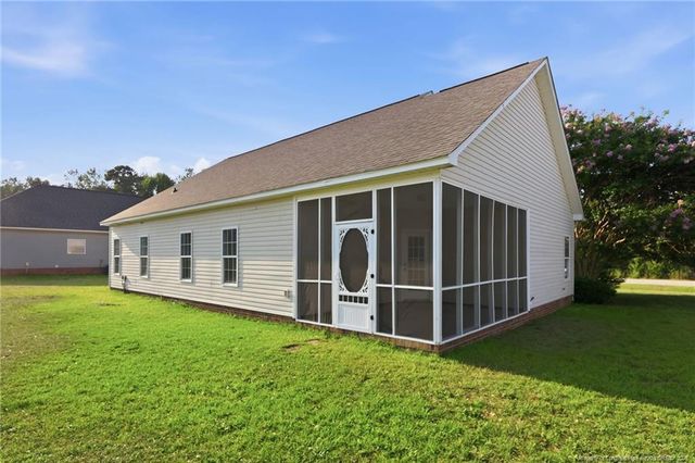 345 Hidalgo Drive, Raeford, NC 28376