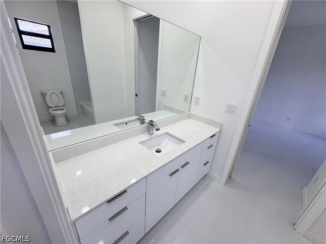 4206 NW 32nd LN, Cape Coral, FL 33993