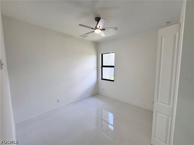 4206 NW 32nd LN, Cape Coral, FL 33993
