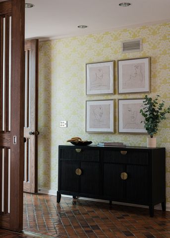 240 Shore Acres Circle, Lake Bluff, IL 60044