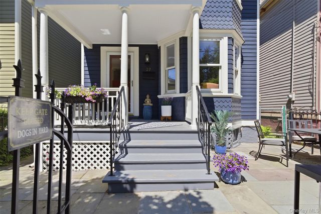 27 N Dutcher Street, Irvington, NY 10533