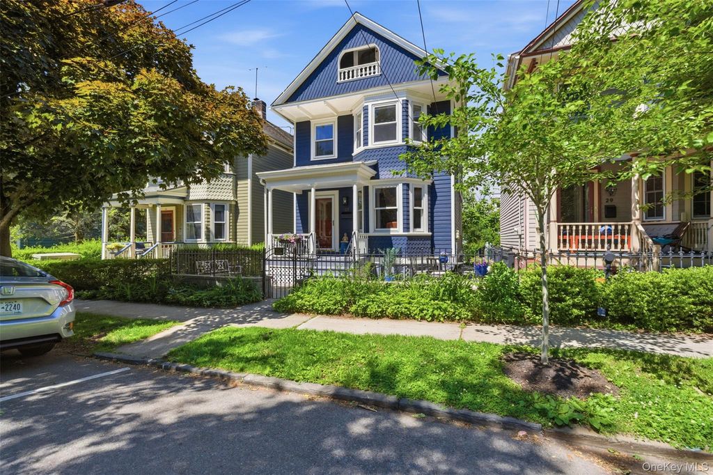 27 N Dutcher Street, Irvington, NY 10533