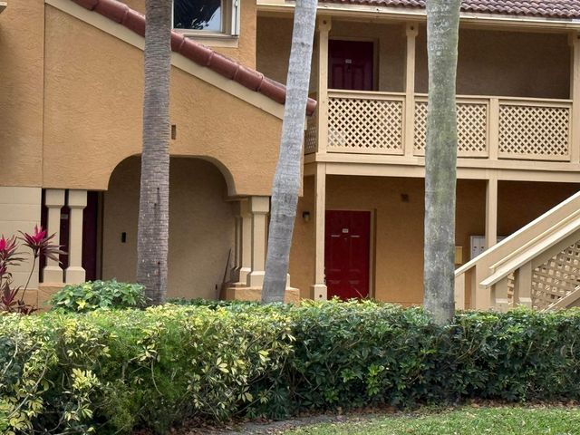 4879 Via Palm Lake Unit 608, West Palm Beach, FL 33417