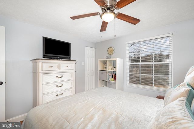 3 DEBENHAM CT, Nottingham, MD 21236