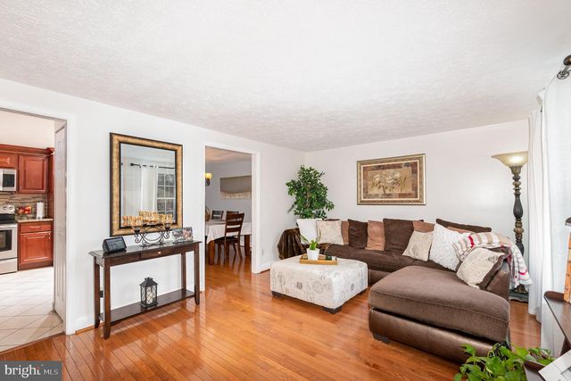3 DEBENHAM CT, Nottingham, MD 21236