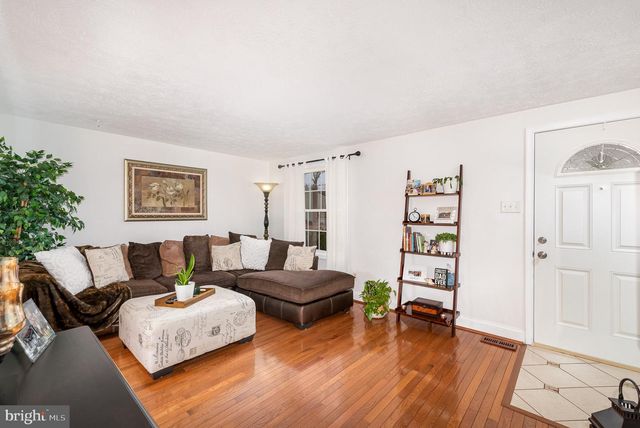 3 DEBENHAM CT, Nottingham, MD 21236