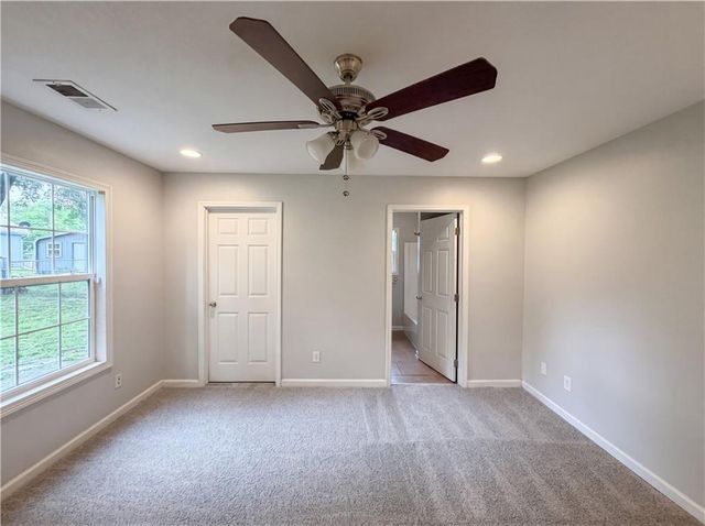 905 S Butler Terrace, Harrisonville, MO 64701