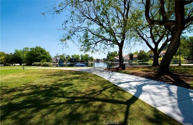 23637 Park Capri 34, Calabasas, CA 91302