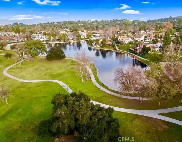 23637 Park Capri 34, Calabasas, CA 91302