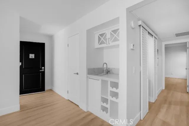 23637 Park Capri 34, Calabasas, CA 91302