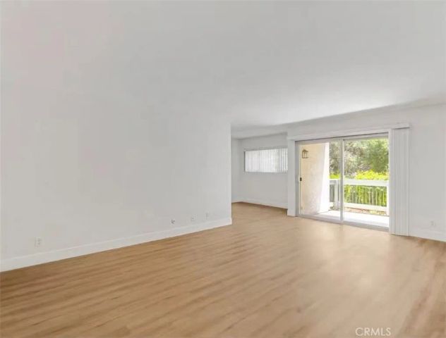 23637 Park Capri 34, Calabasas, CA 91302