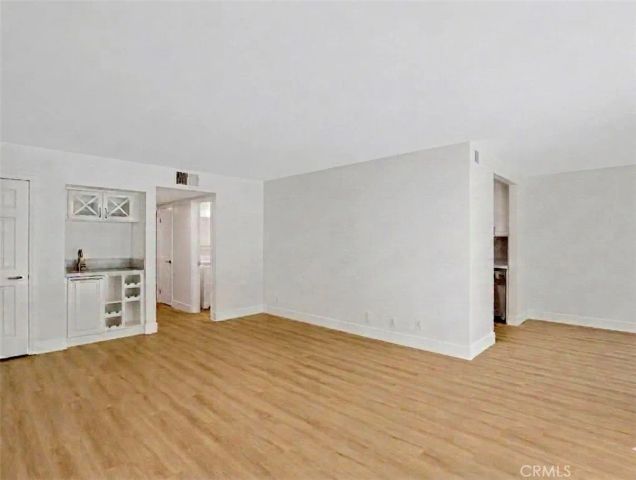23637 Park Capri 34, Calabasas, CA 91302