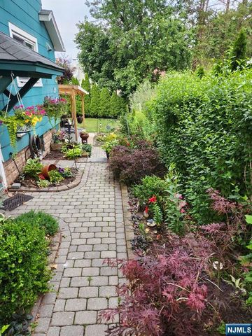 75 Franklin Avenue, Bergenfield, NJ 07621