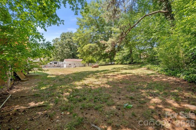 605 E Boston Avenue, Bessemer City, NC 28016