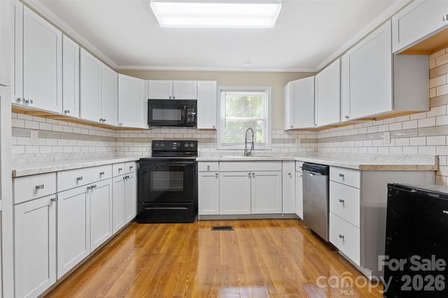 605 E Boston Avenue, Bessemer City, NC 28016