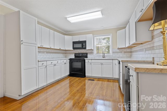 605 E Boston Avenue, Bessemer City, NC 28016