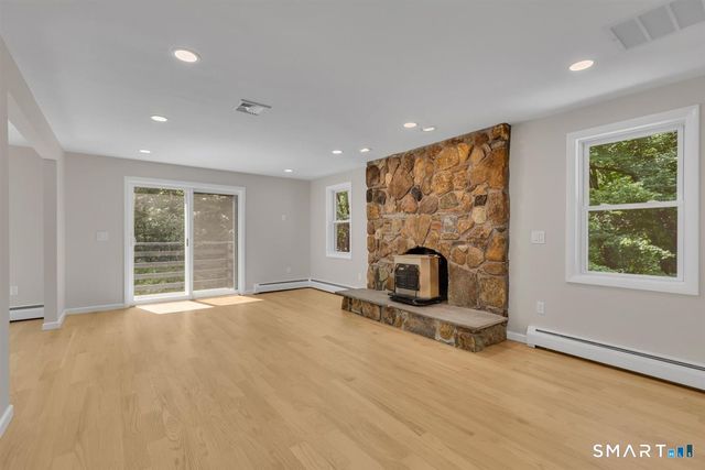 650 Manchester Road, Glastonbury, CT 06033