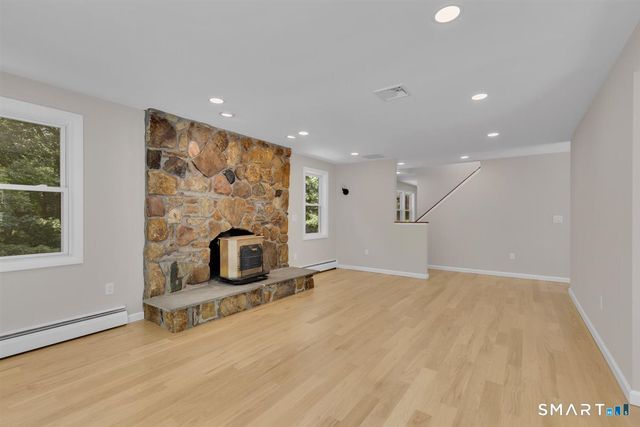 650 Manchester Road, Glastonbury, CT 06033