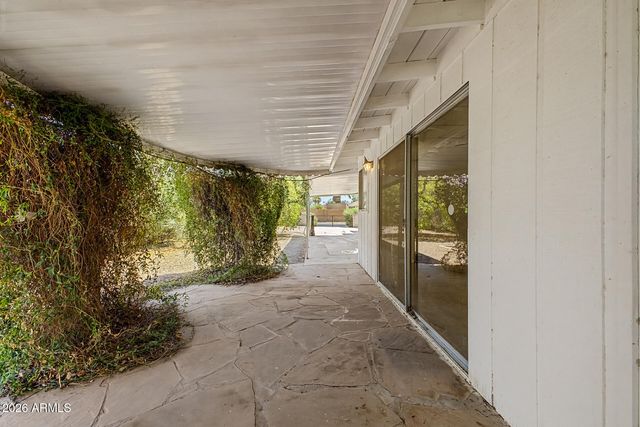 809 S Saranac Avenue, Mesa, AZ 85208