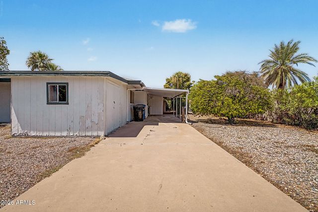809 S Saranac Avenue, Mesa, AZ 85208