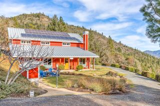 2742 Birdseye Creek Road, Gold Hill, OR 97525