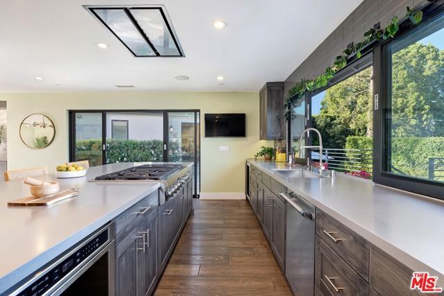 2841 Montcalm Avenue, Los Angeles, CA 90046