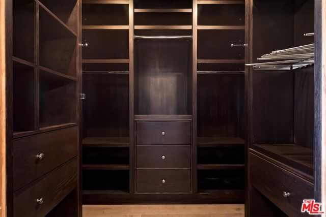 2841 Montcalm Avenue, Los Angeles, CA 90046